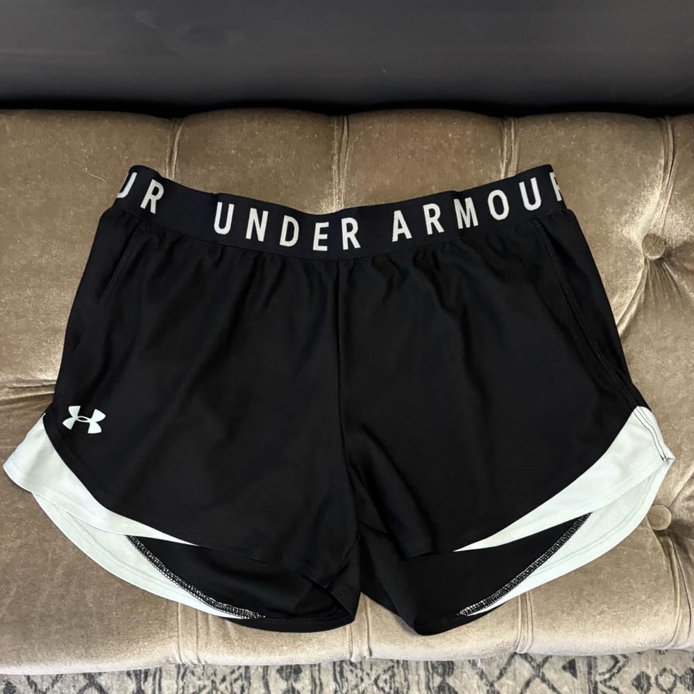 4 pairs Under Armour shorts - Picture 5 of 8